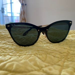 Ray-Ban Cat Eye Sunglasses
